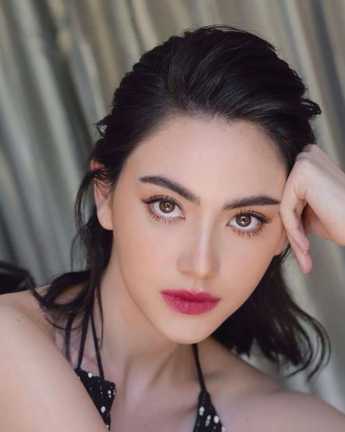 Davika Hoorne photo 4