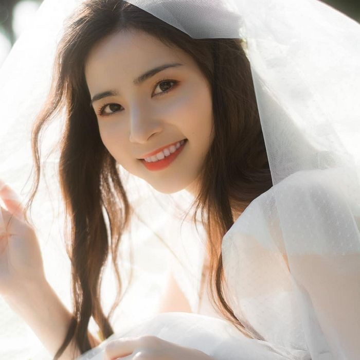 Wan Yu photo 5