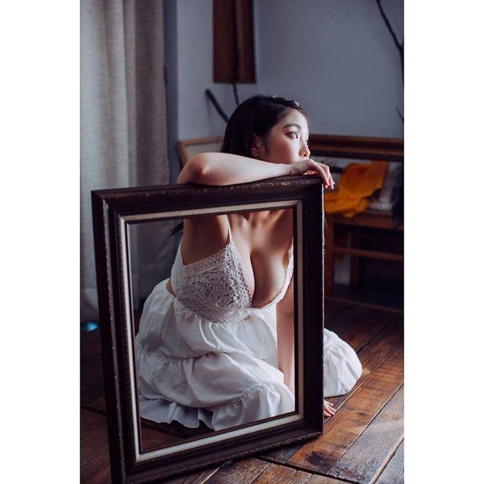 Mia photo 19