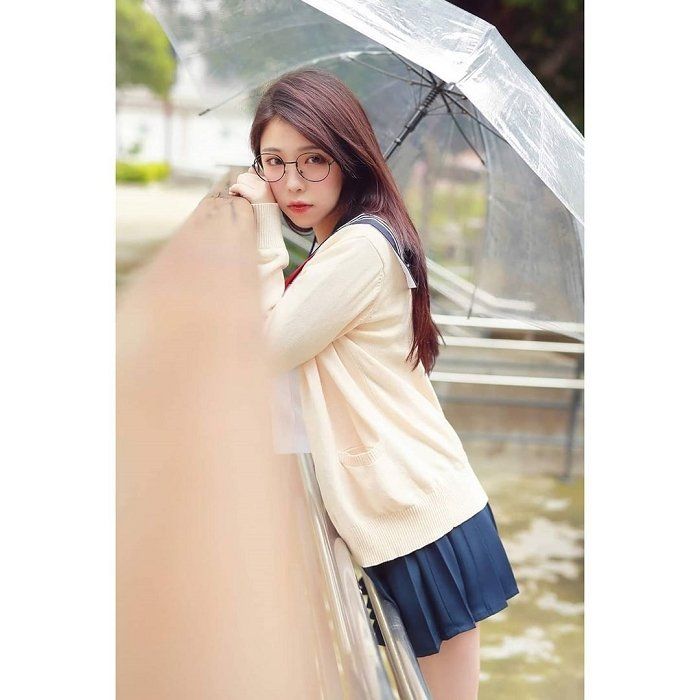 Mia photo 16