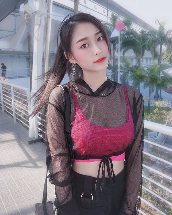 Stella Chen photo 2