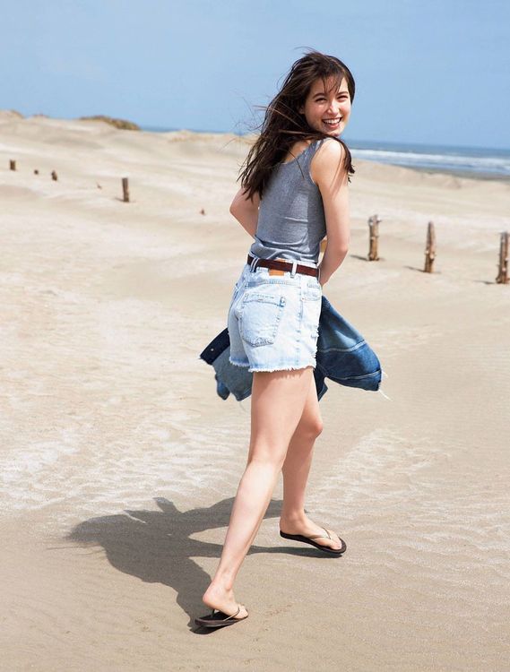 Naomi Trauden photo 9