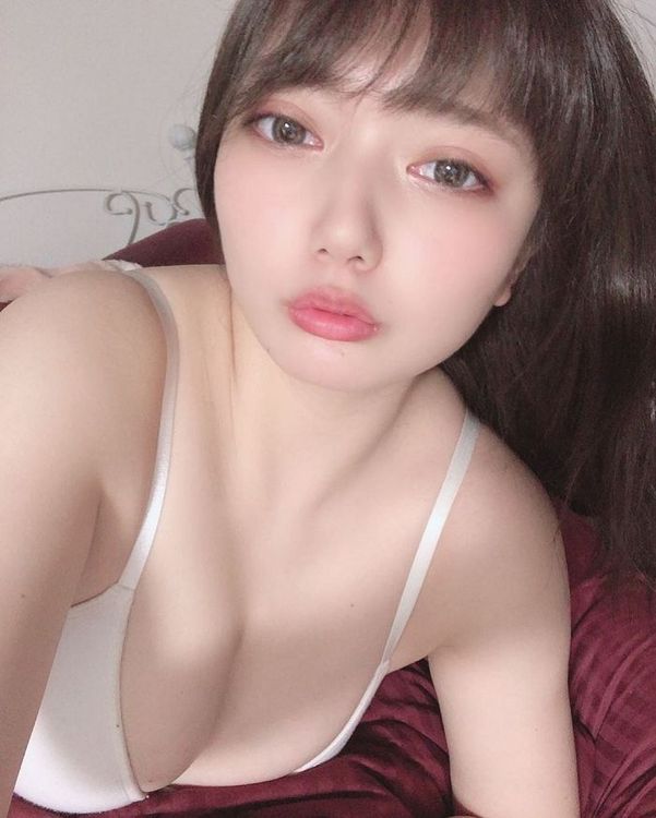 Aina Izumiya photo 4