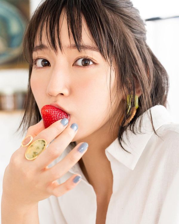 Yoshioka Riho photo 1