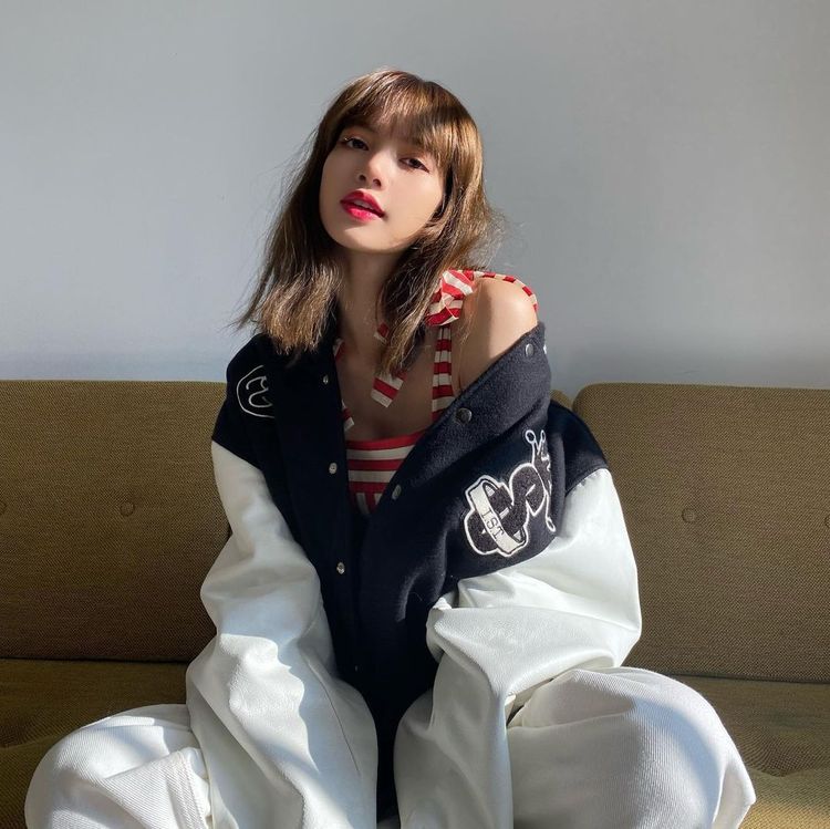 Lisa photo 2