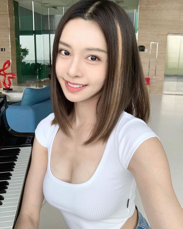 Cathryn Li photo 11